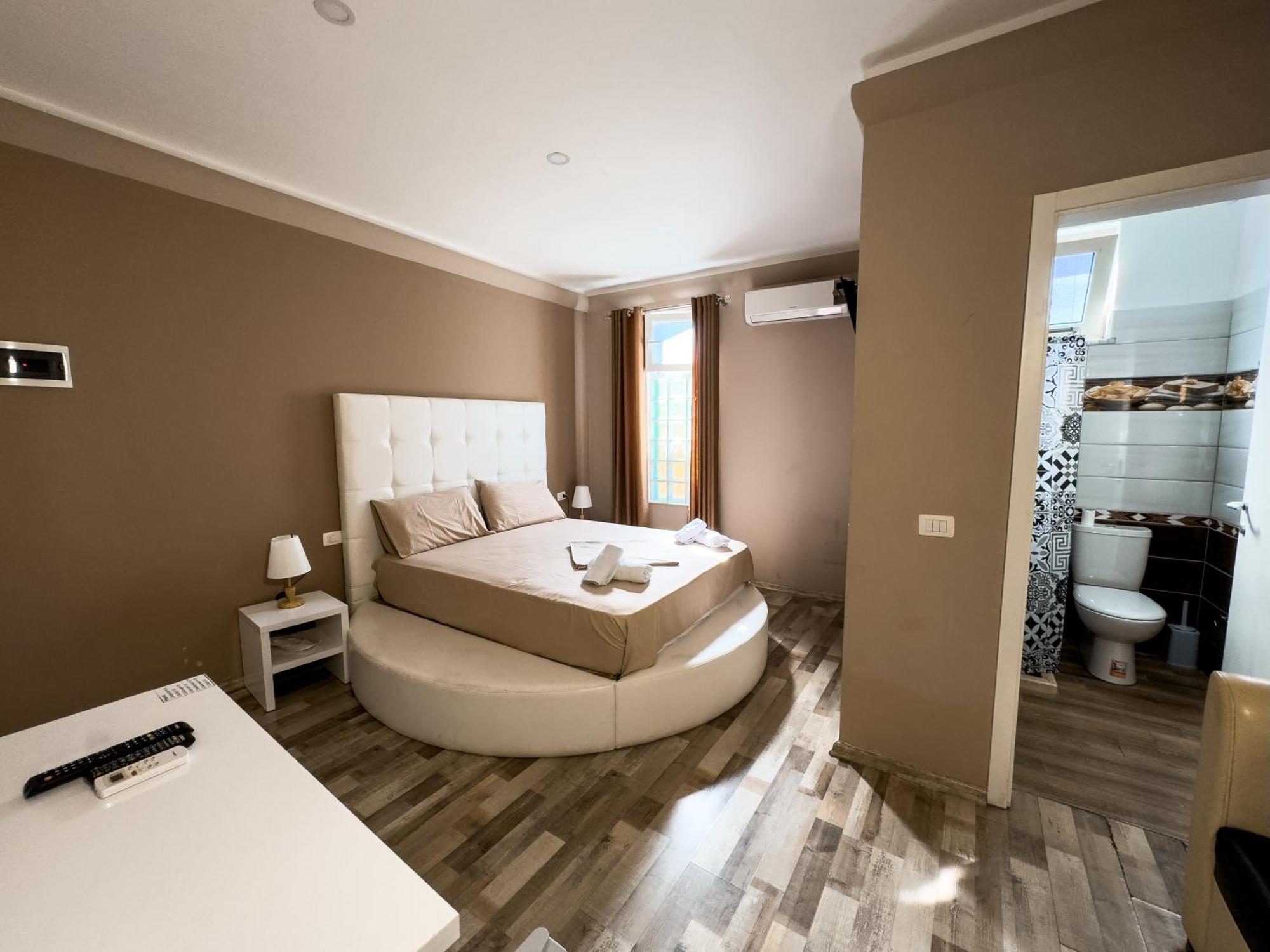 Shkodra Budget Hotel 外观 照片